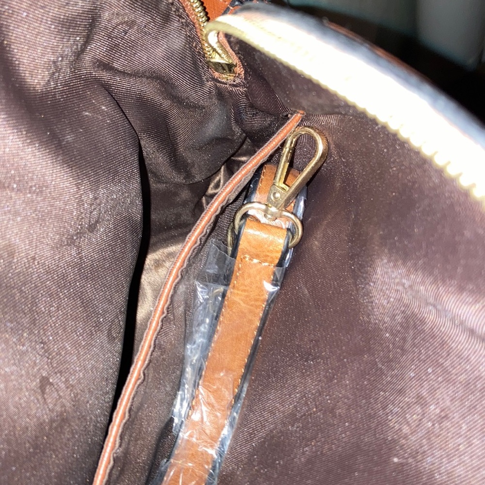 Backpack - Picture 2 of 4